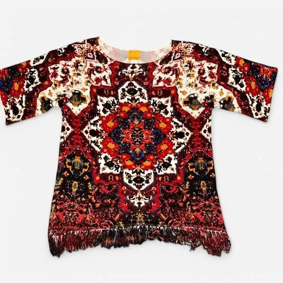 Burgundy and Red Tapestry Short Sleeve Knit Top with Bottom Hem Fringe - Picture 3 of 8